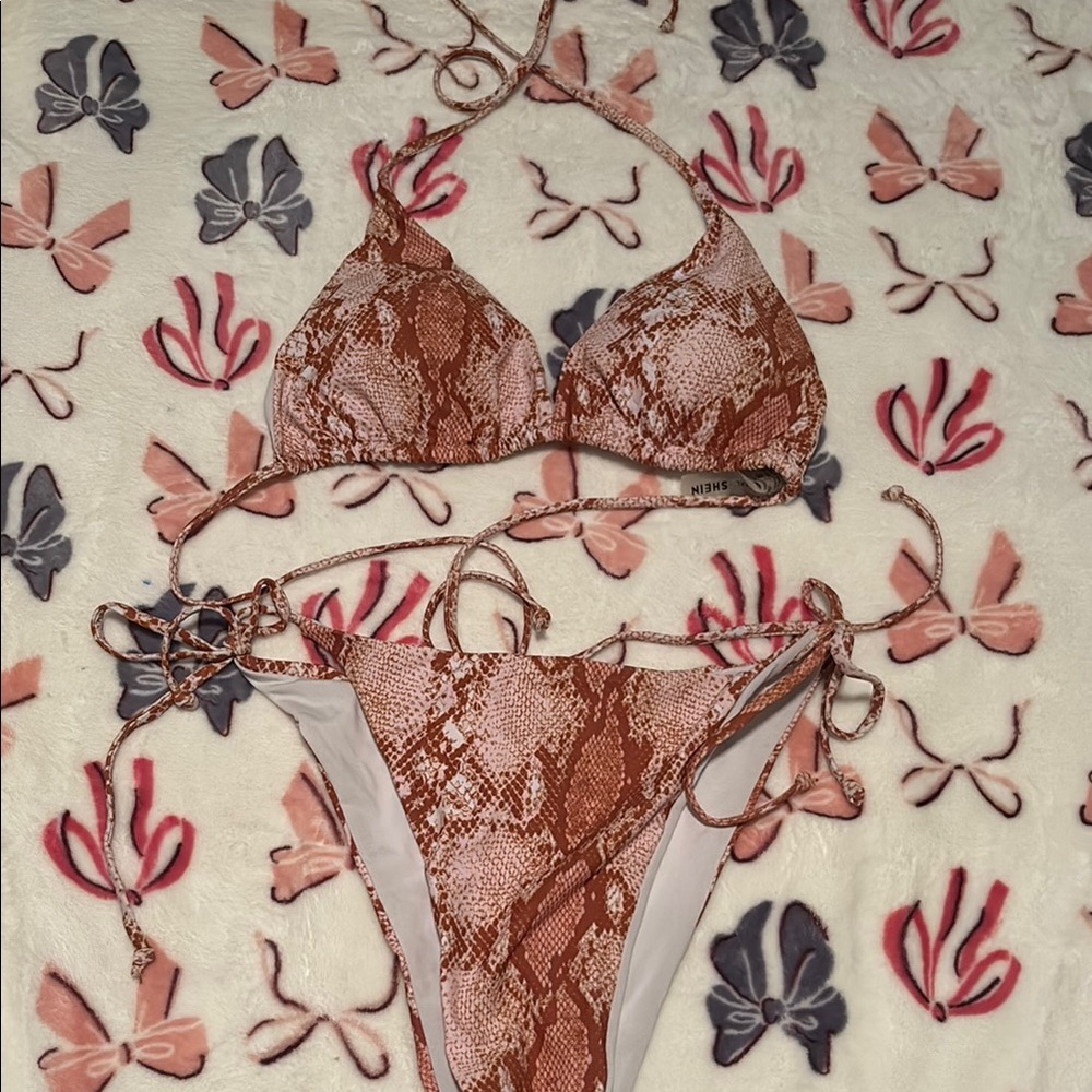 SHEIN Snake Print Bikini